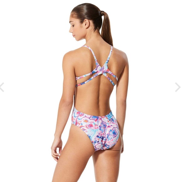 Speedo one piece - Picture 4 of 5